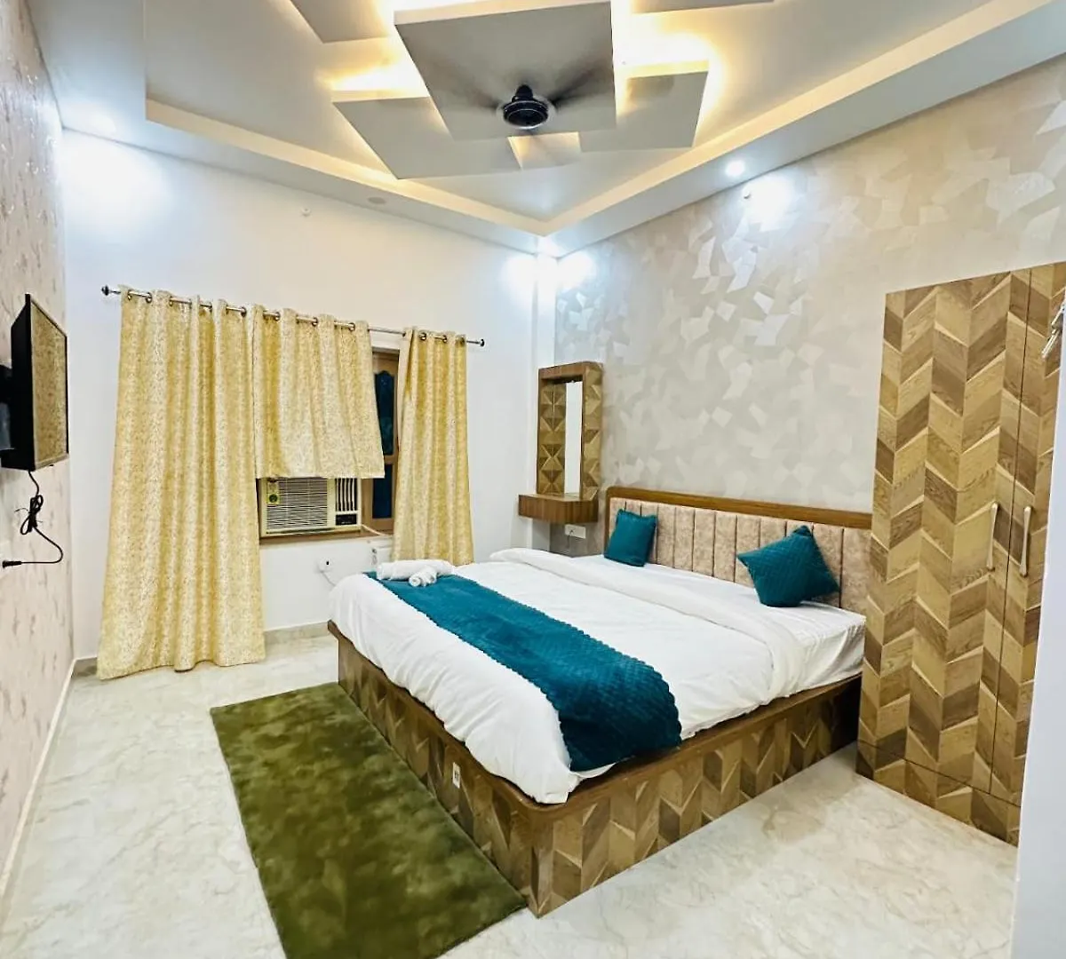 Hotel The Pushparaj Váránasí
