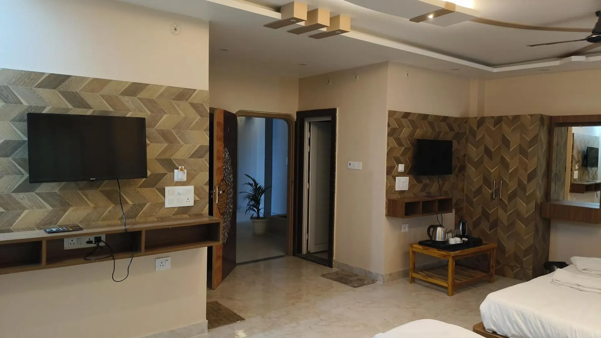 Hotel The Pushparaj Váránasí 0*,  Indie